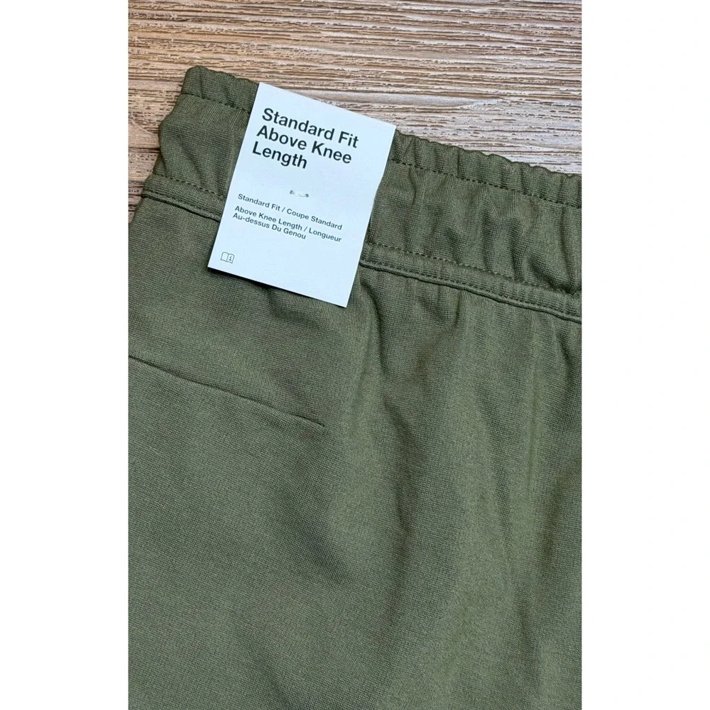 Nike Tech Fleece Sportswear Lightweight Shorts Green (DX0828-222) Men's Sz L